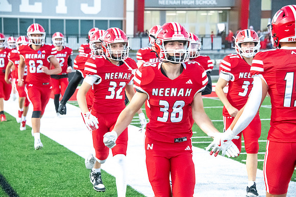 Neenah vs Kimberly 0174