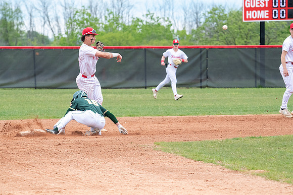 Neenah vs DC Everest 284