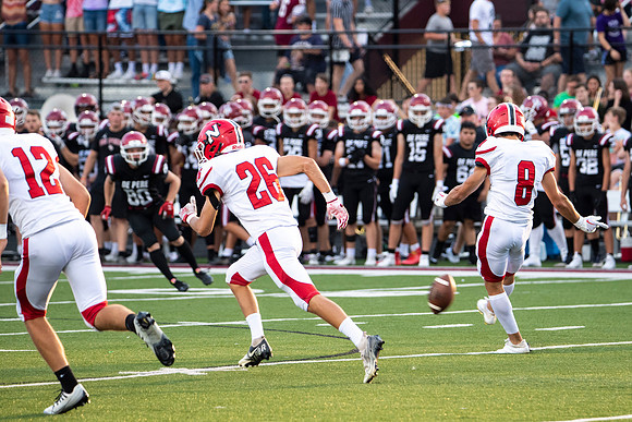 Neenah v DePere_0213