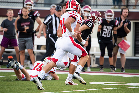 Neenah v DePere_0219