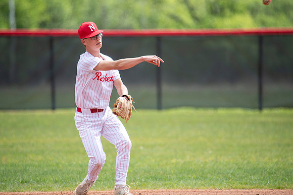 Neenah vs DC Everest 072