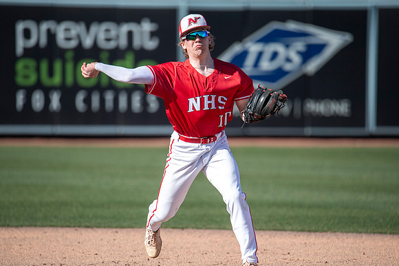 Neenah vs Menasha0126