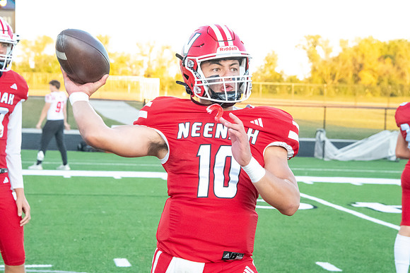 Neenah vs Kimberly 0038