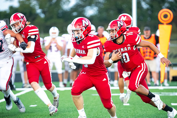 Neenah vs Appleton East 0289