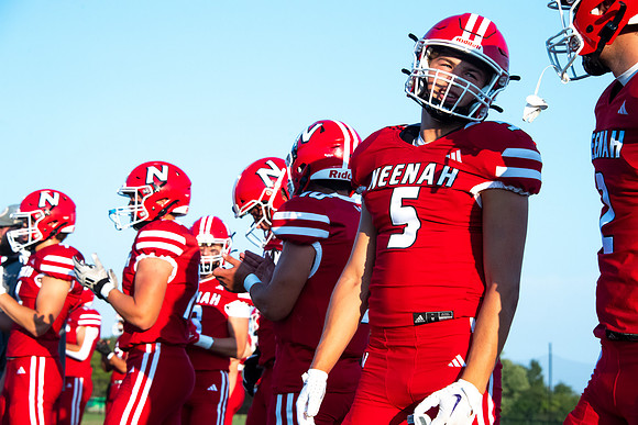 Neenah vs Appleton East 0184