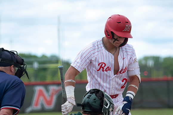 Neenah vs DC Everest 243