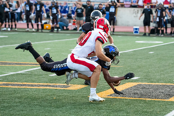 Neenah v Oshkosh West_0217