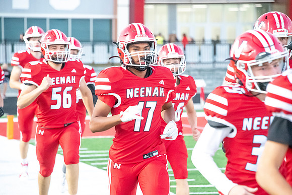 Neenah vs Kimberly 0195