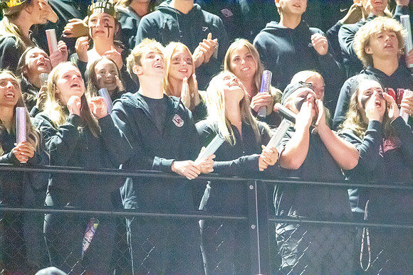 Neenah vs Kimberly 0478