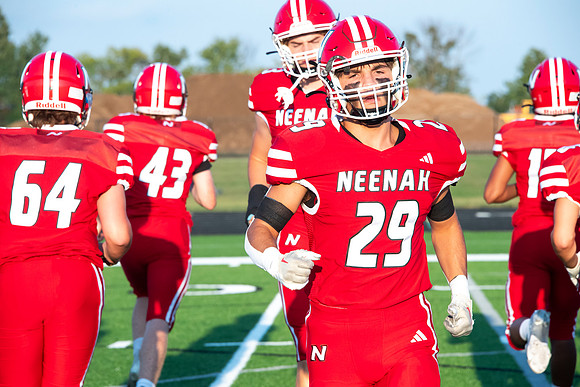 Neenah vs Appleton East 0197