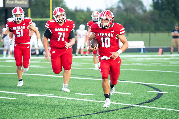Neenah vs Appleton East 0379