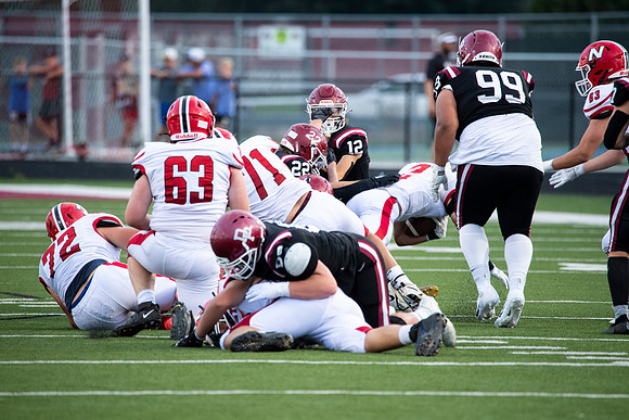 Neenah v DePere_0295