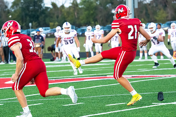 Neenah vs Appleton East 0254