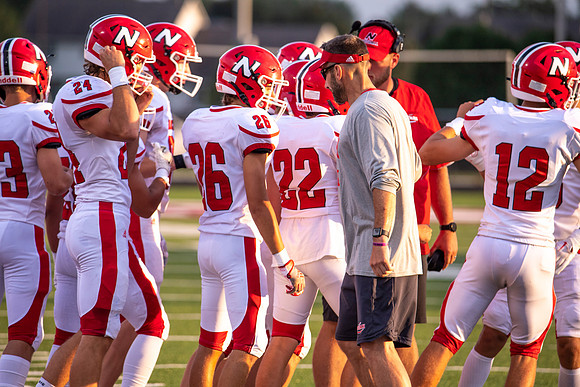 Neenah v DePere_0212