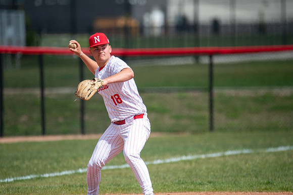 Neenah vs DC Everest 090