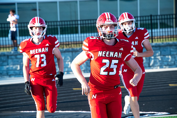 Neenah vs Appleton East 0140