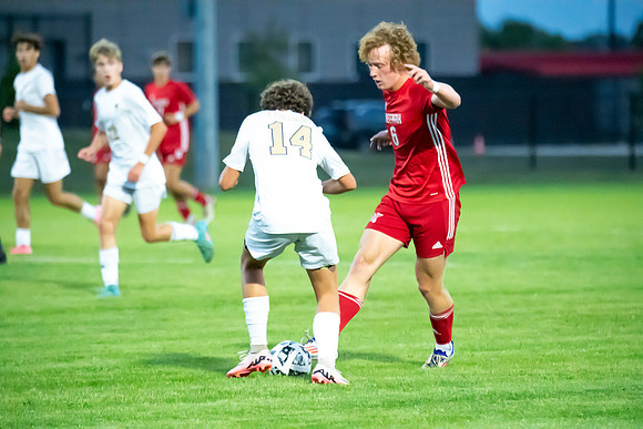 Neenah vs Appleton North 075