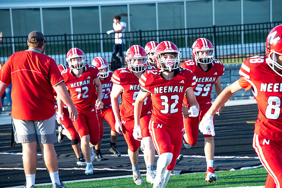 Neenah vs Appleton East 0121