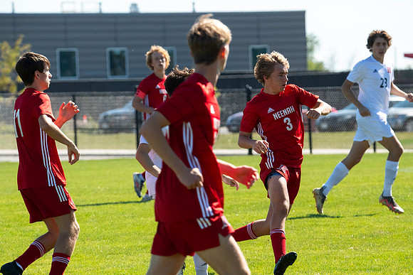 Neenah vs Sussex Hamilton 035
