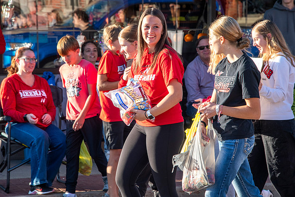 Homecoming Parade 150