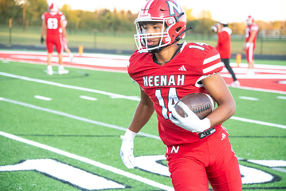 Neenah vs Kimberly 0122