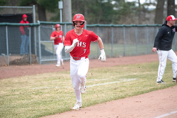 Neenah vs Hortonville 0340