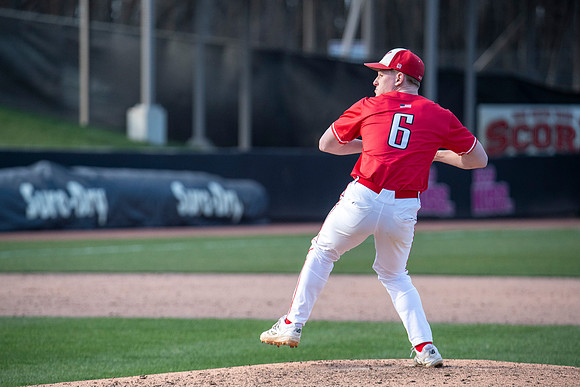 Neenah vs Menasha0425