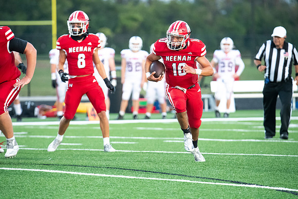 Neenah vs Appleton East 0367