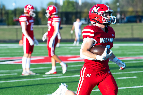 Neenah vs Appleton East 0042