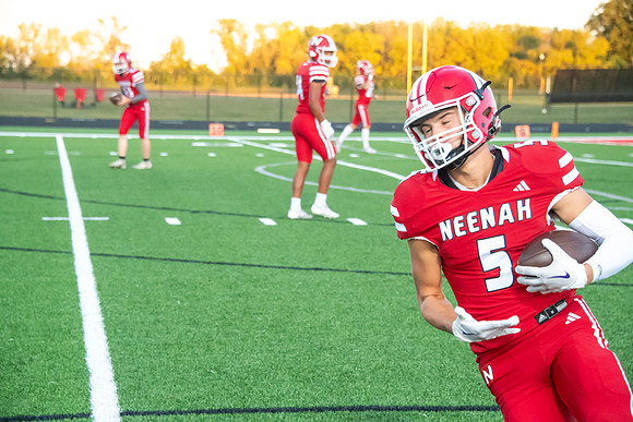 Neenah vs Kimberly 0132