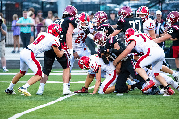 Neenah v DePere_0353