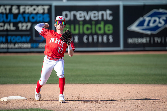 Neenah vs Menasha0105
