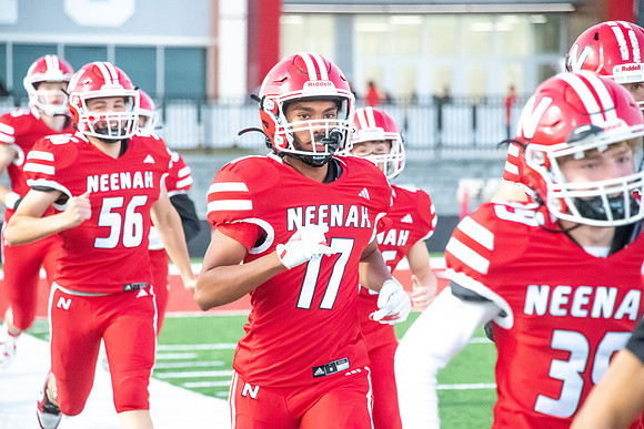 Neenah vs Kimberly 0196