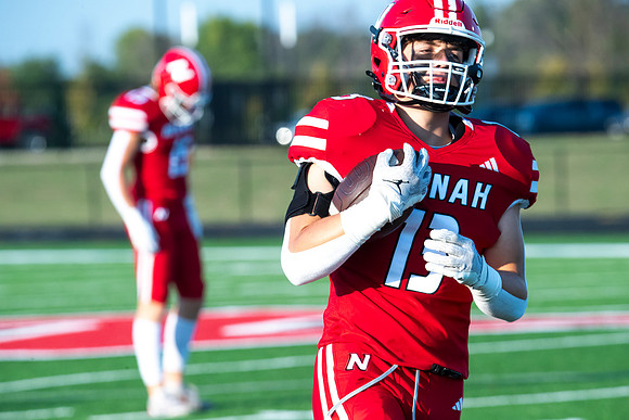 Neenah vs Appleton East 0029