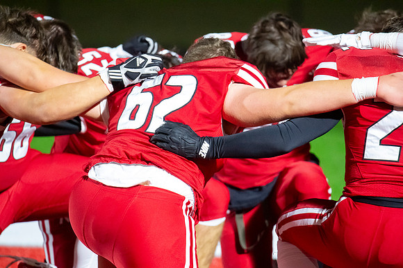 Neenah vs Muskego 0515
