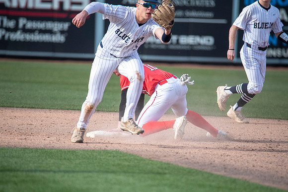 Neenah vs Menasha0505