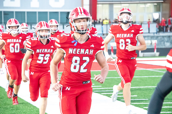 Neenah vs Kimberly 0180