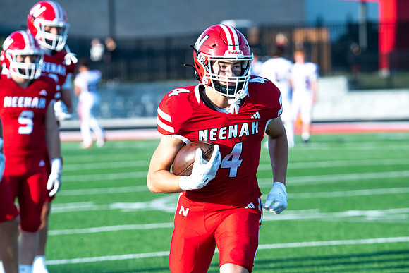 Neenah vs Appleton East 0026