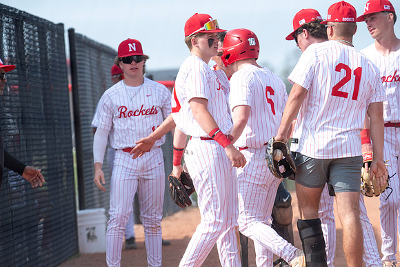 Neenah vs Hortonville 0496