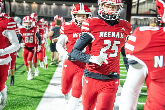 Neenah vs Muskego 0212