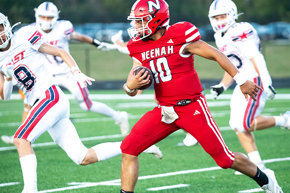 Neenah vs Appleton East 0308