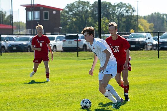 Neenah vs Sussex Hamilton 038