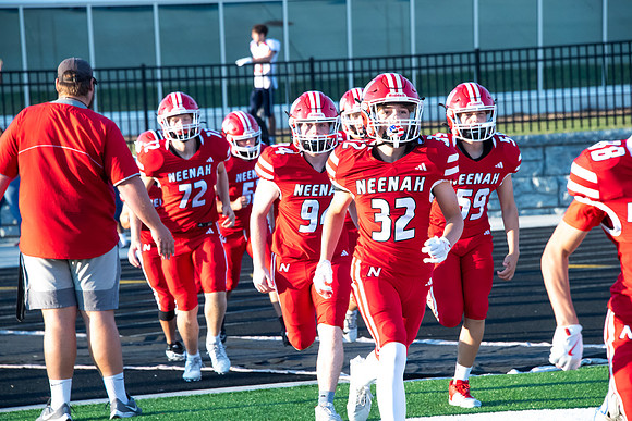 Neenah vs Appleton East 0122