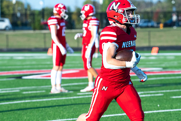 Neenah vs Appleton East 0041