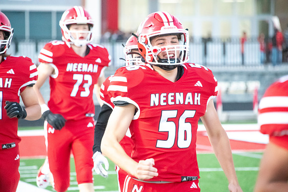 Neenah vs Kimberly 0199
