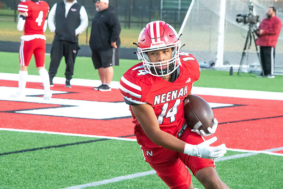 Neenah vs Kimberly 0089