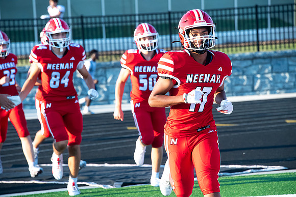Neenah vs Appleton East 0136