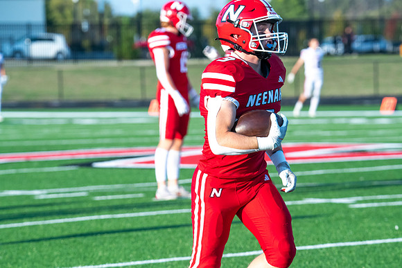 Neenah vs Appleton East 0040