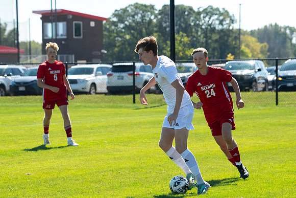 Neenah vs Sussex Hamilton 036