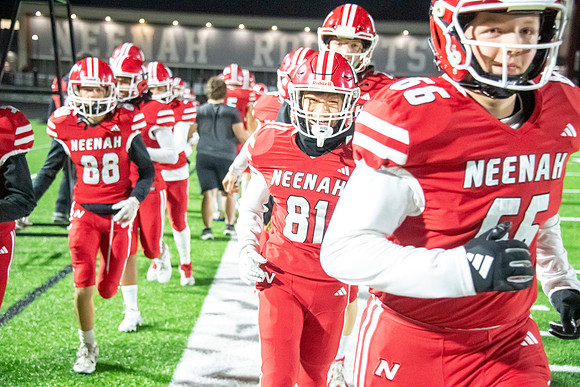 Neenah vs Muskego 0214
